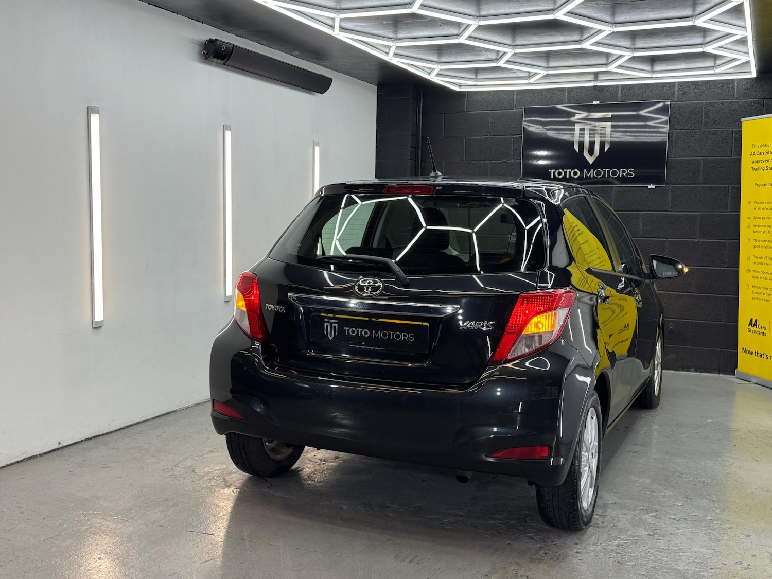 Used Toyota Yaris 2012 for sale - 76476957: Photo 14