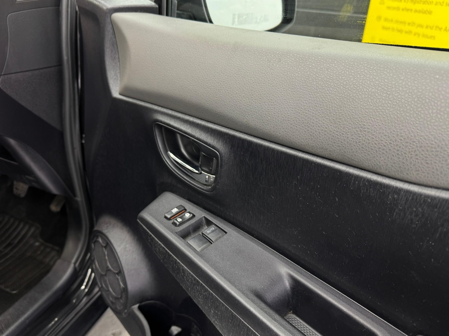 Used Toyota Yaris 2012 for sale - 76476957: Photo 16