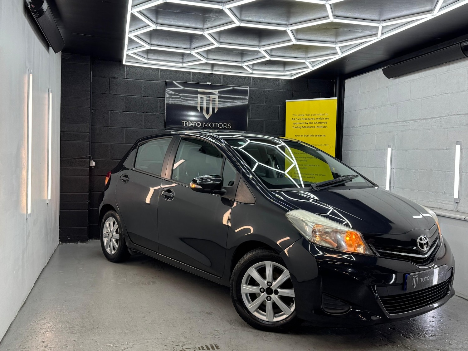 Used Toyota Yaris 2012 for sale - 76476957: Photo 5