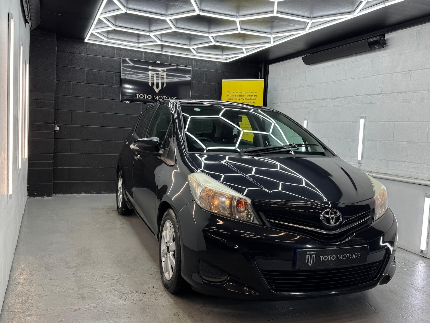 Used Toyota Yaris 2012 for sale - 76476957: Photo 6