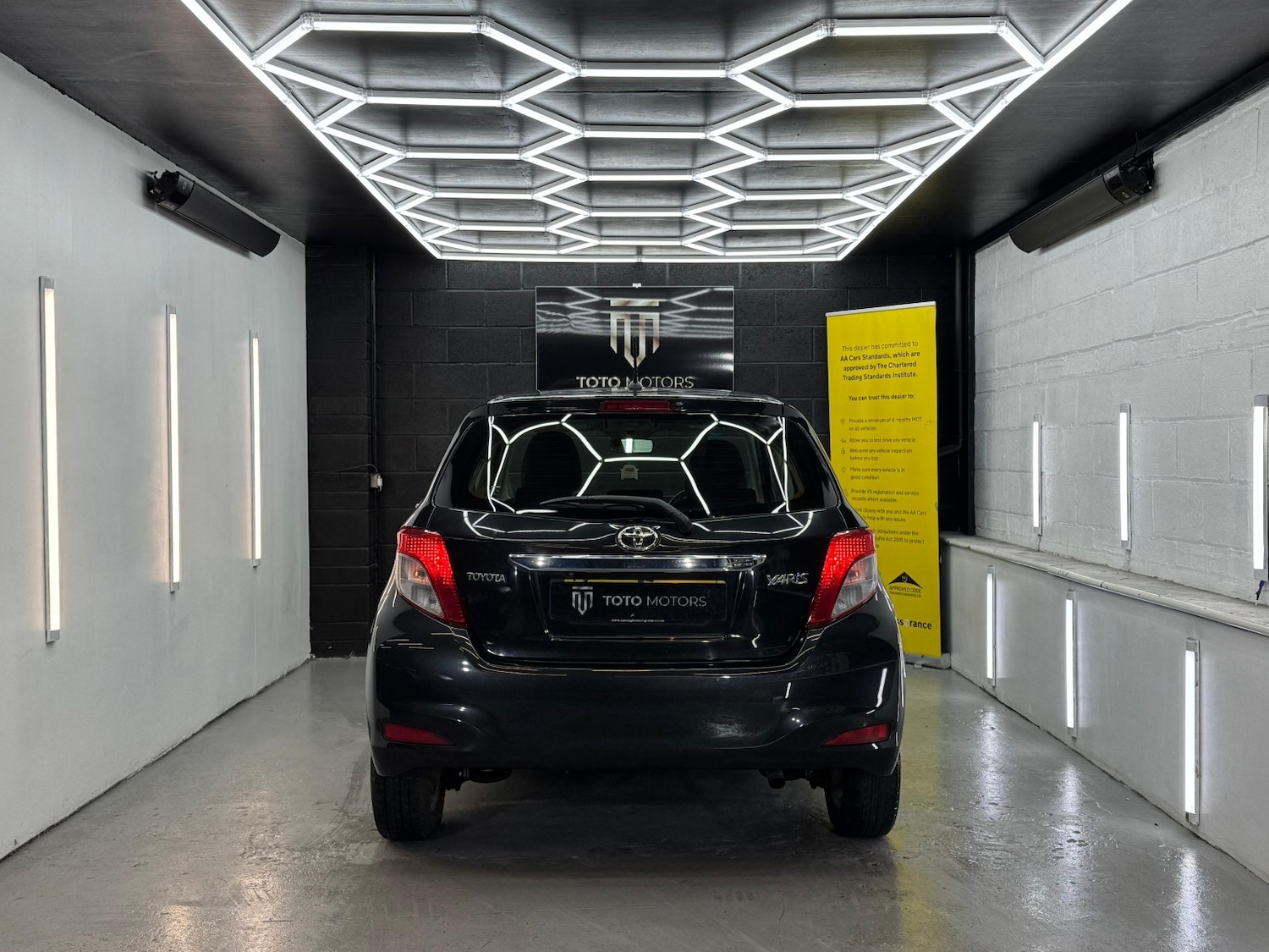 Used Toyota Yaris 2012 for sale - 76476957: Photo 8