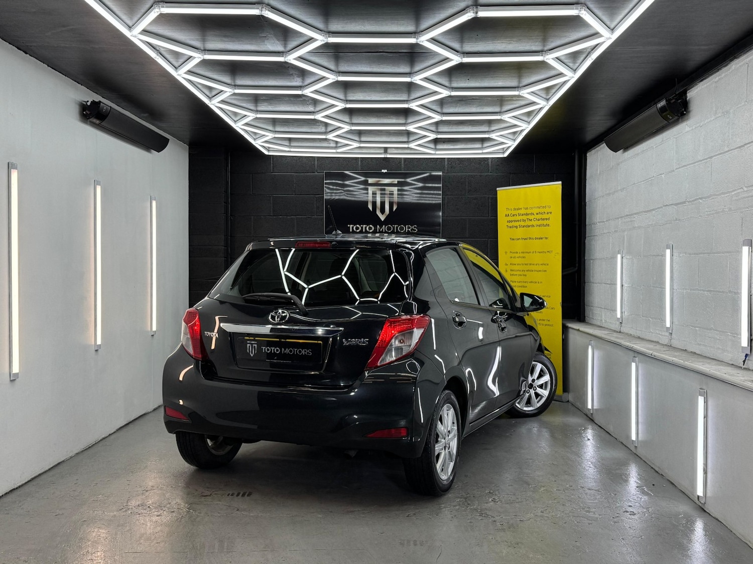 Used Toyota Yaris 2012 for sale - 76476957: Photo 9