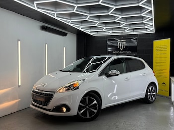 Used Peugeot 208 2016 for sale - 76421905: Photo