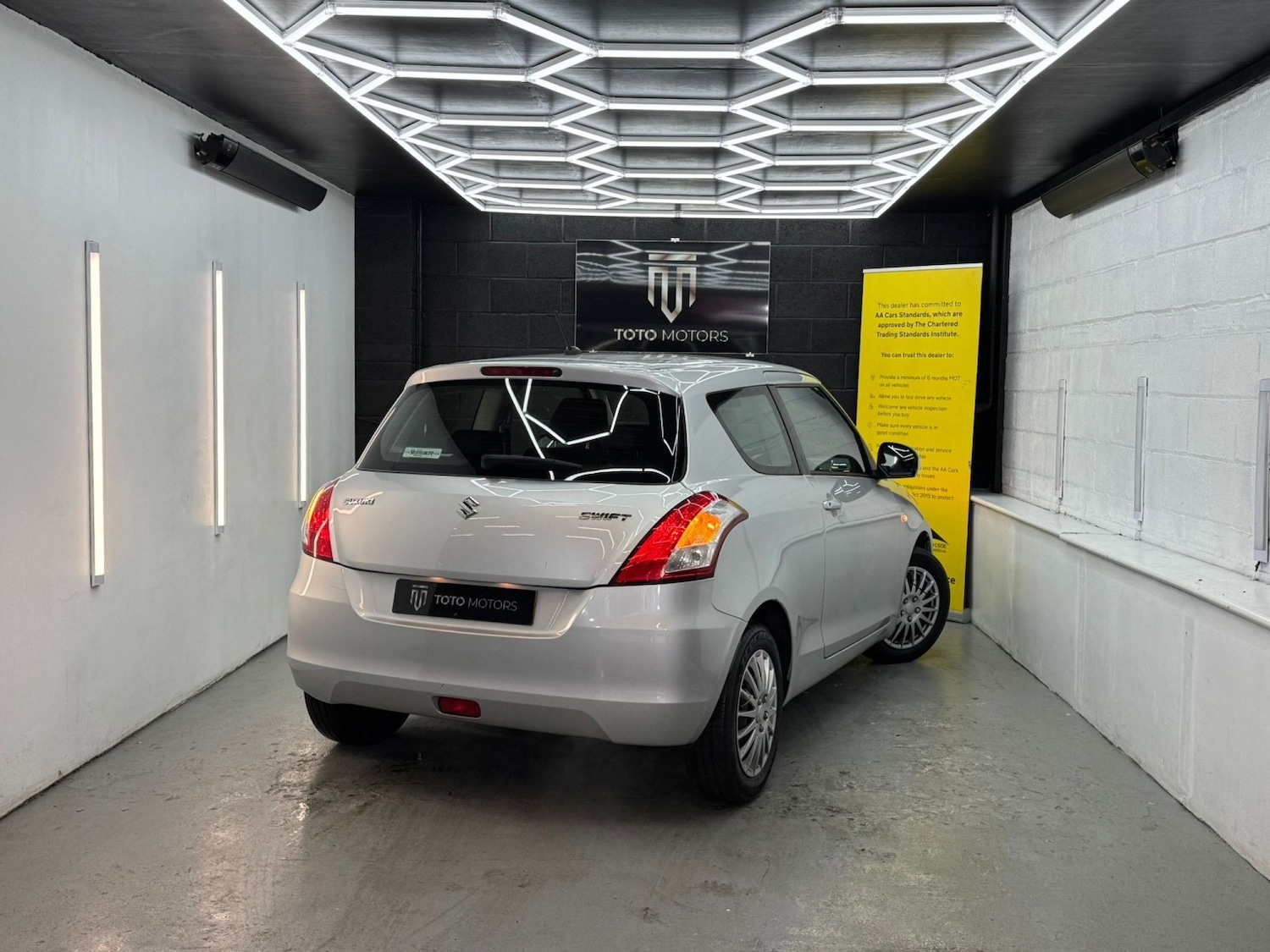 Used Suzuki Swift 2013 for sale - 77145163: Photo 10