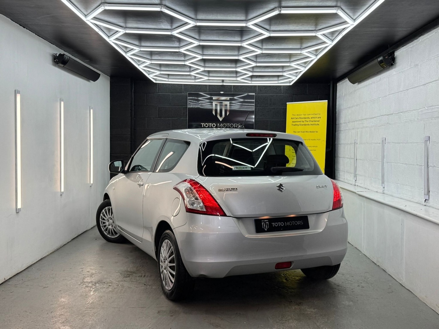 Used Suzuki Swift 2013 for sale - 77145163: Photo 11