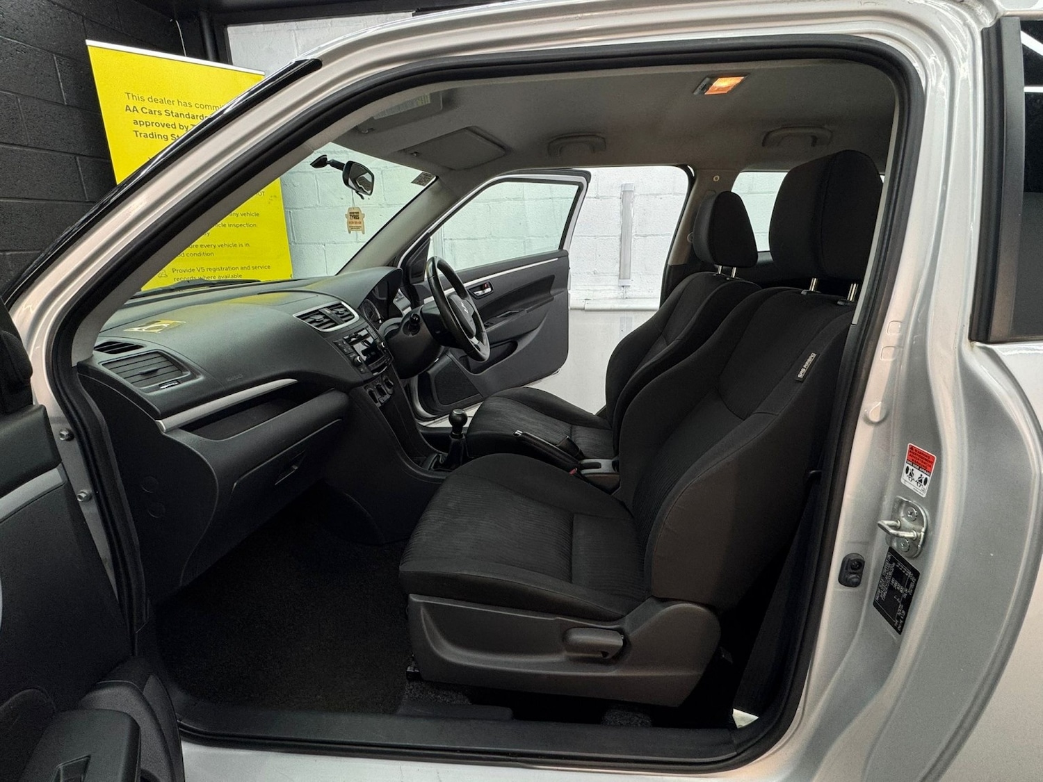 Used Suzuki Swift 2013 for sale - 77145163: Photo 31