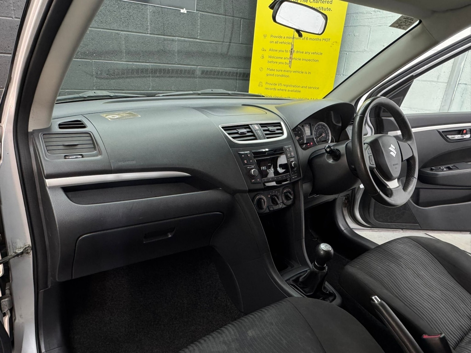 Used Suzuki Swift 2013 for sale - 77145163: Photo 32