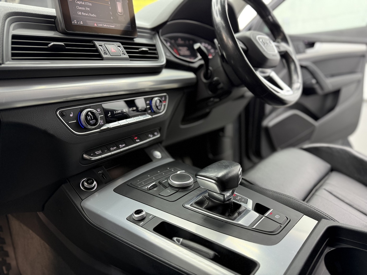 Used Audi Q5 2018 for sale - 76643333: Photo 63