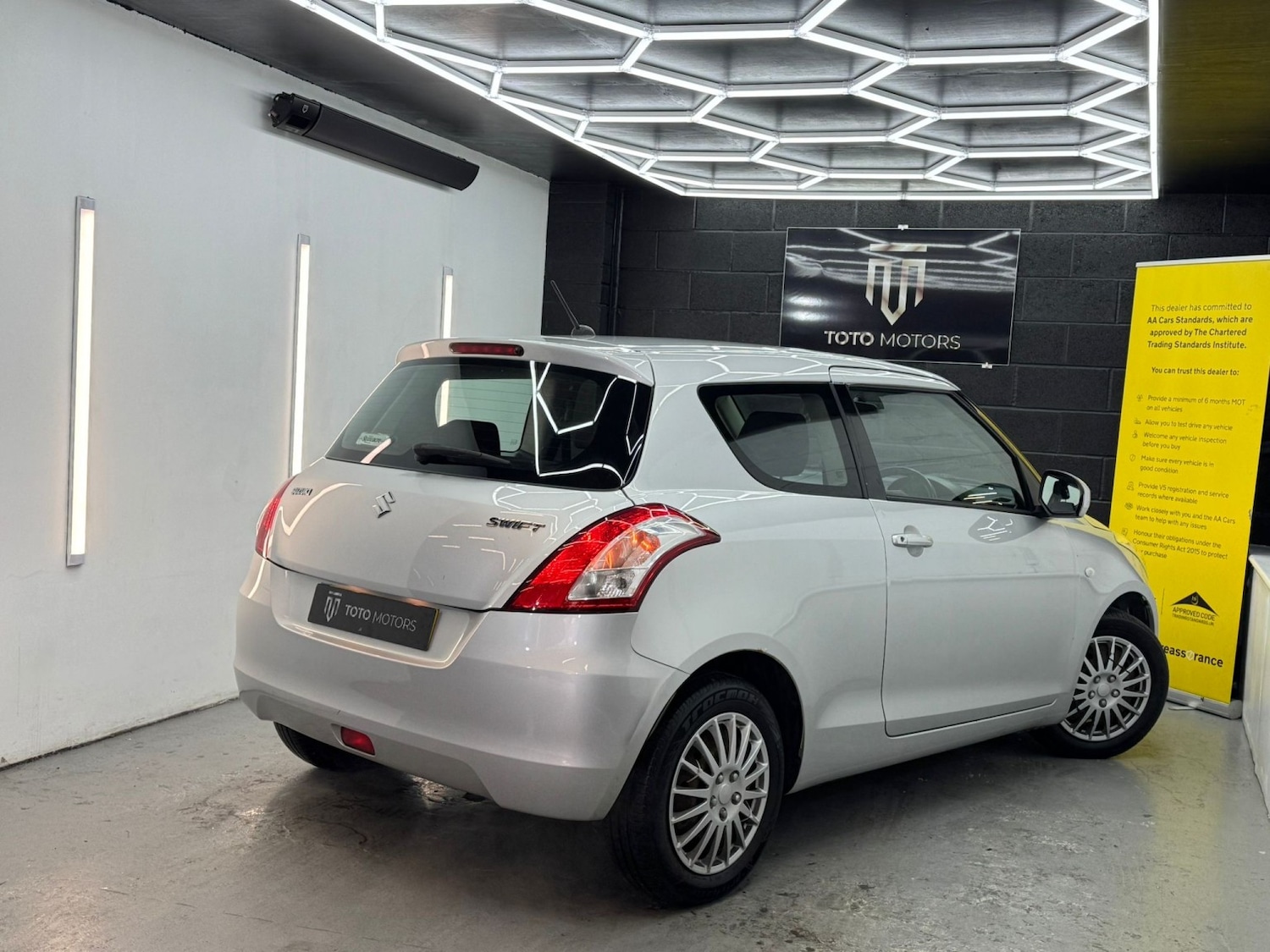 Used Suzuki Swift 2013 for sale - 76807279: Photo 12