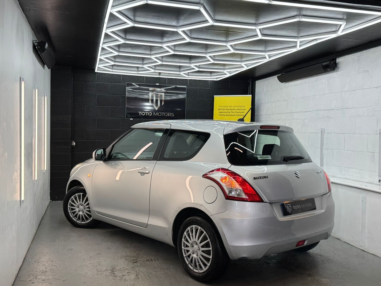 Used Suzuki Swift 2013 for sale - 76807279: Photo 13