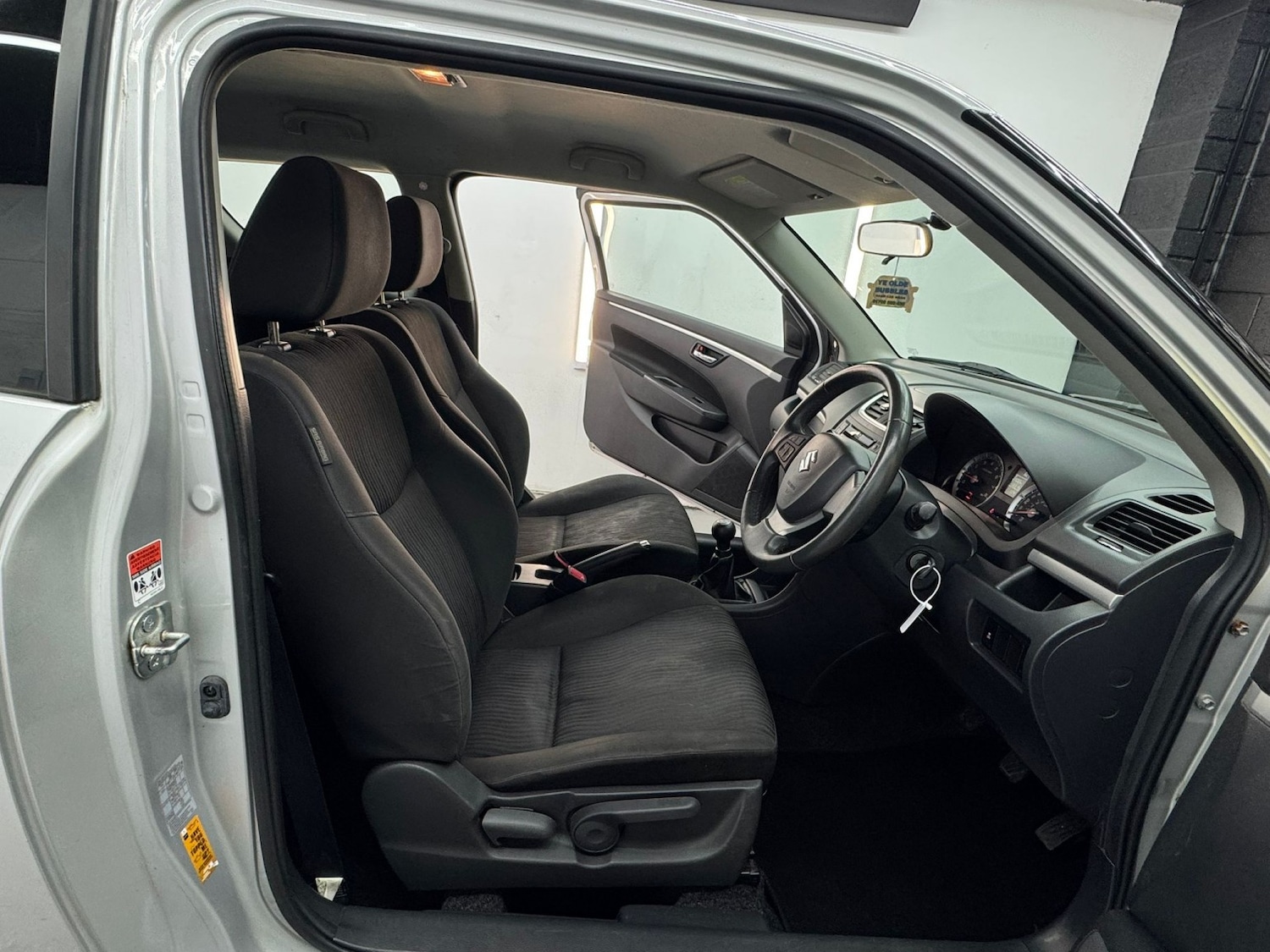 Used Suzuki Swift 2013 for sale - 76807279: Photo 18