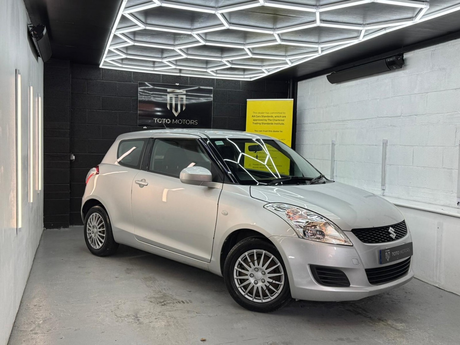 Used Suzuki Swift 2013 for sale - 76807279: Photo 7