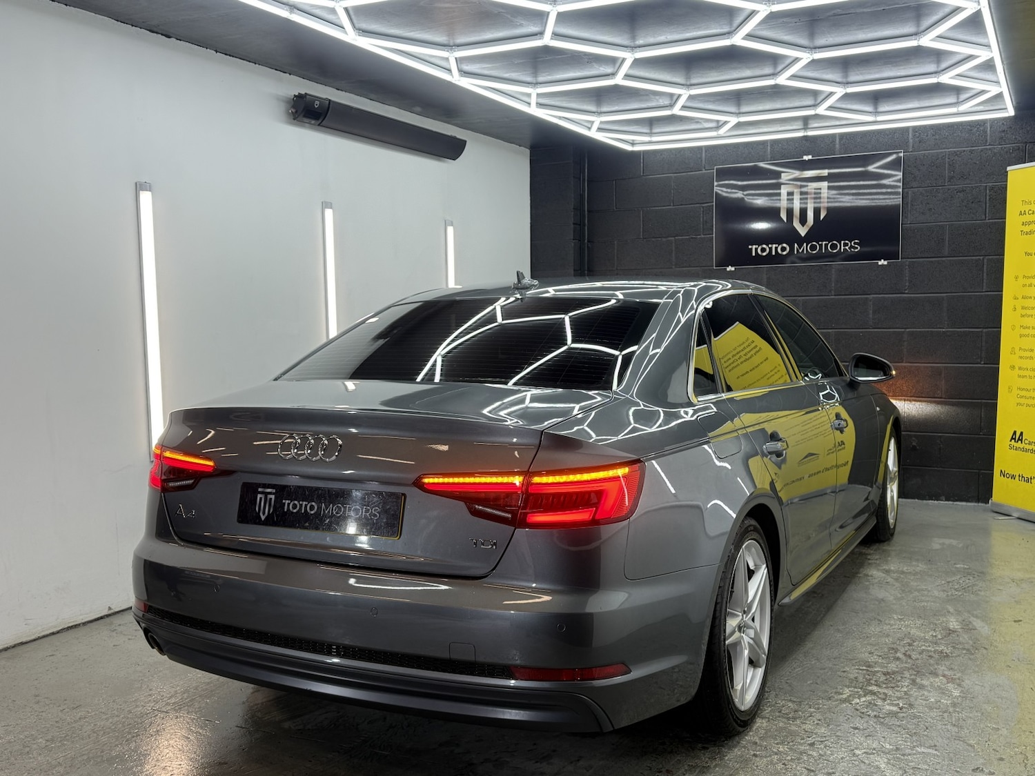 Used Audi A4 2016 for sale - 77558655: Photo 12