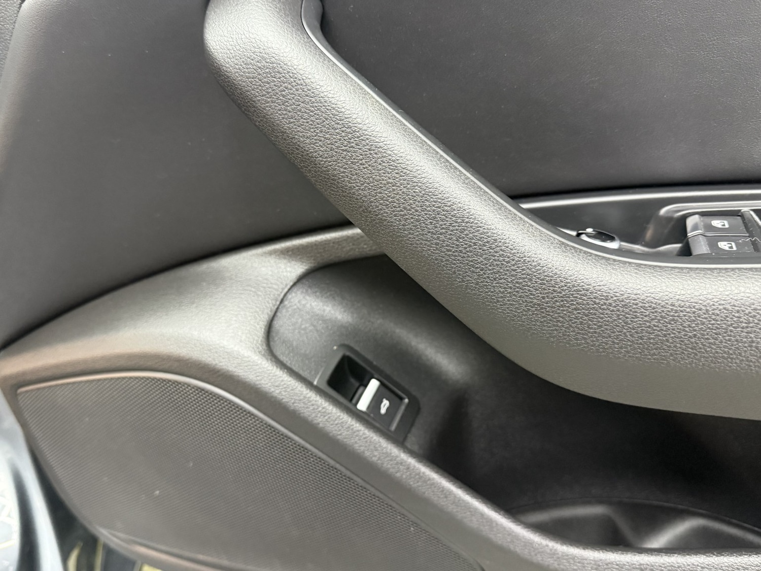 Used Audi A4 2016 for sale - 77558655: Photo 24