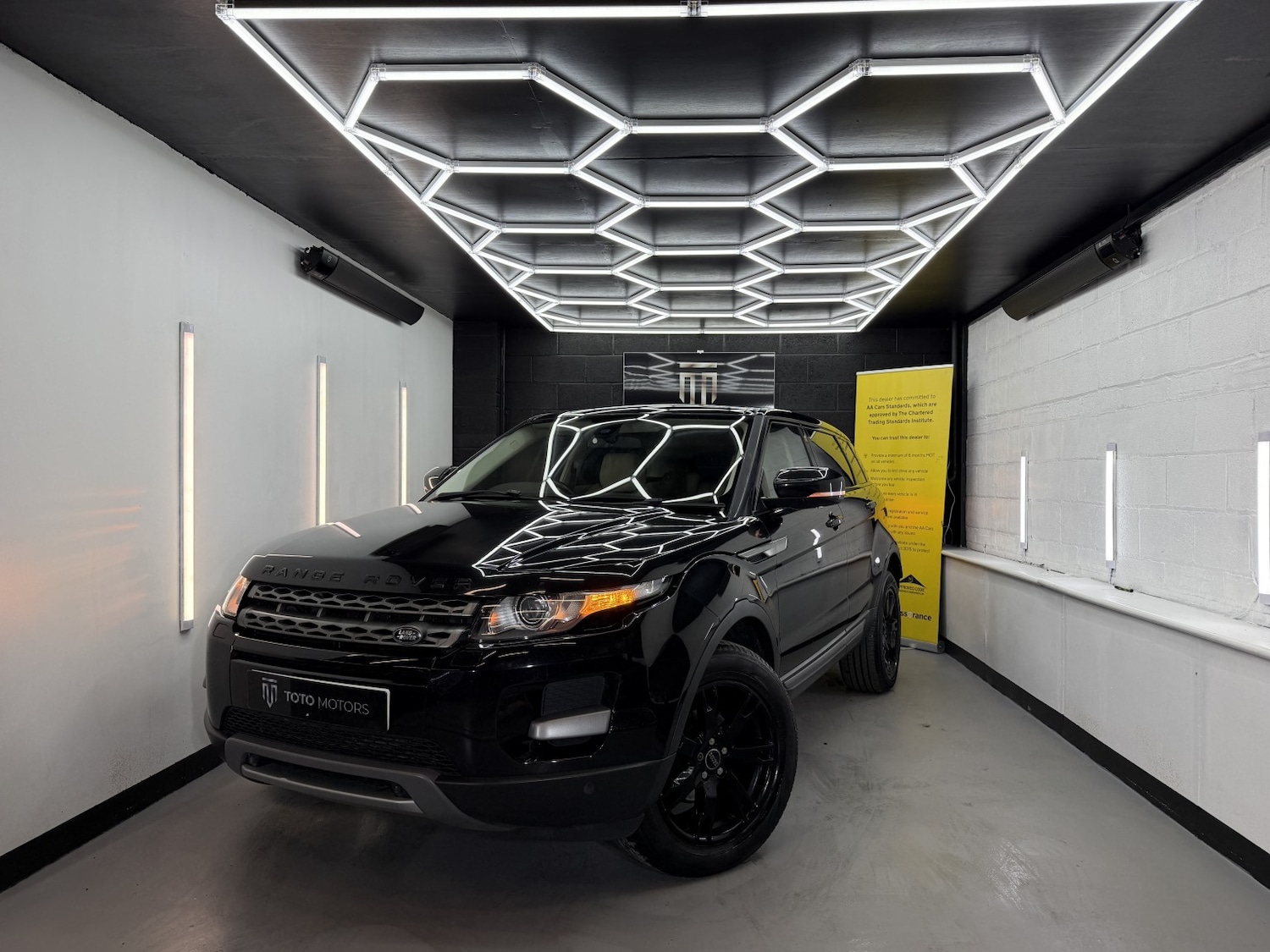 Used Land Rover Range Rover Evoque 2013 for sale - 77802639: Photo 3