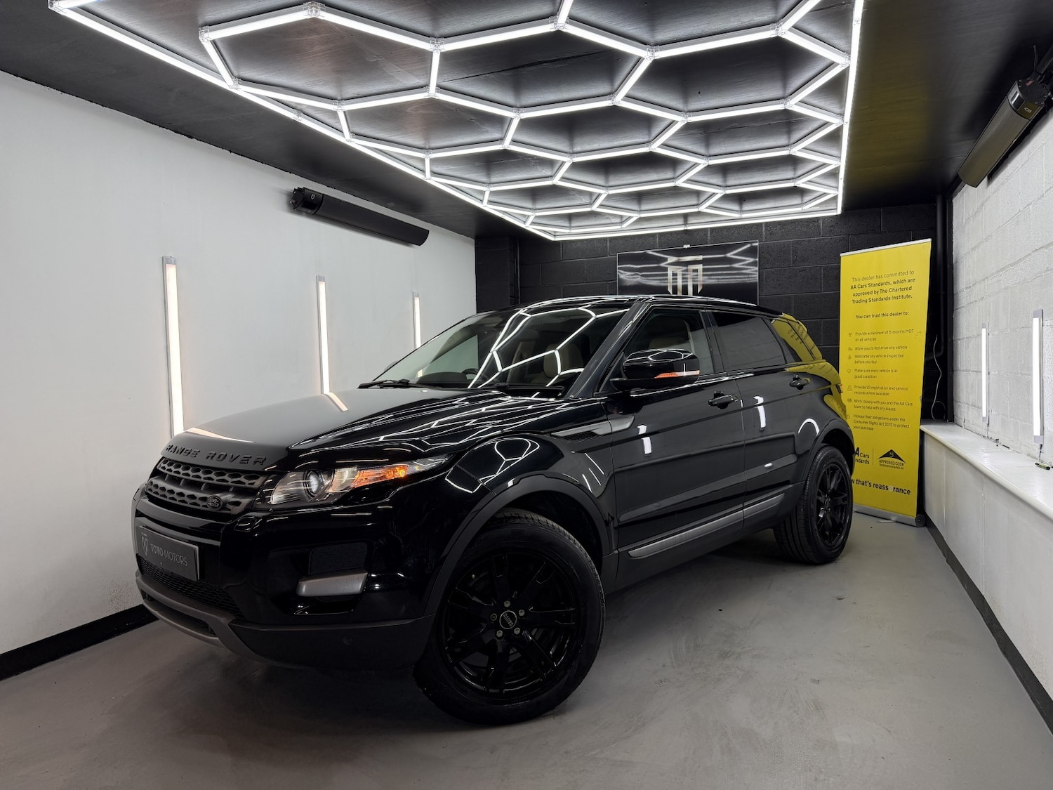 Used Land Rover Range Rover Evoque 2013 for sale - 77802639: Photo 6