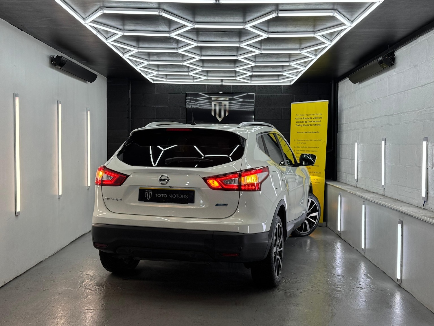 Used Nissan Qashqai 2014 for sale - 76142534: Photo 10