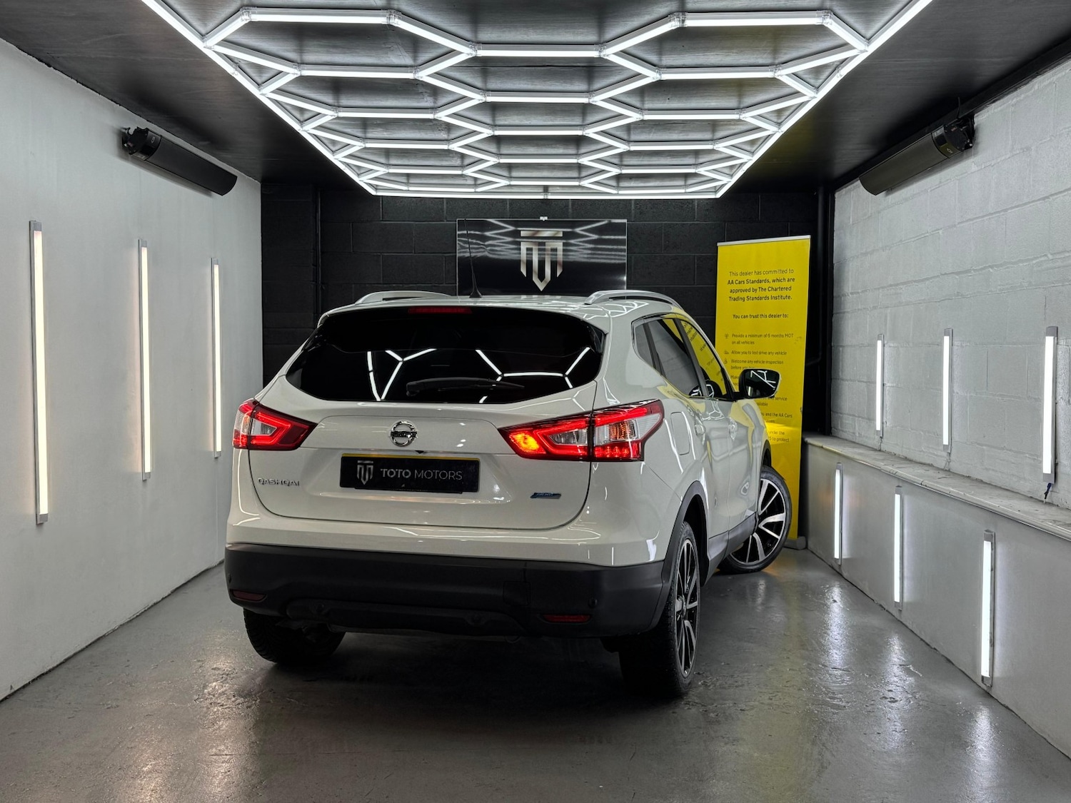 Used Nissan Qashqai 2014 for sale - 76142534: Photo 13