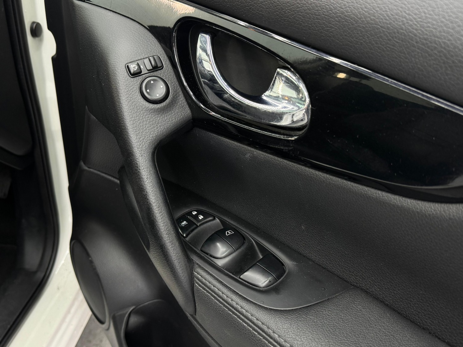 Used Nissan Qashqai 2014 for sale - 76142534: Photo 15