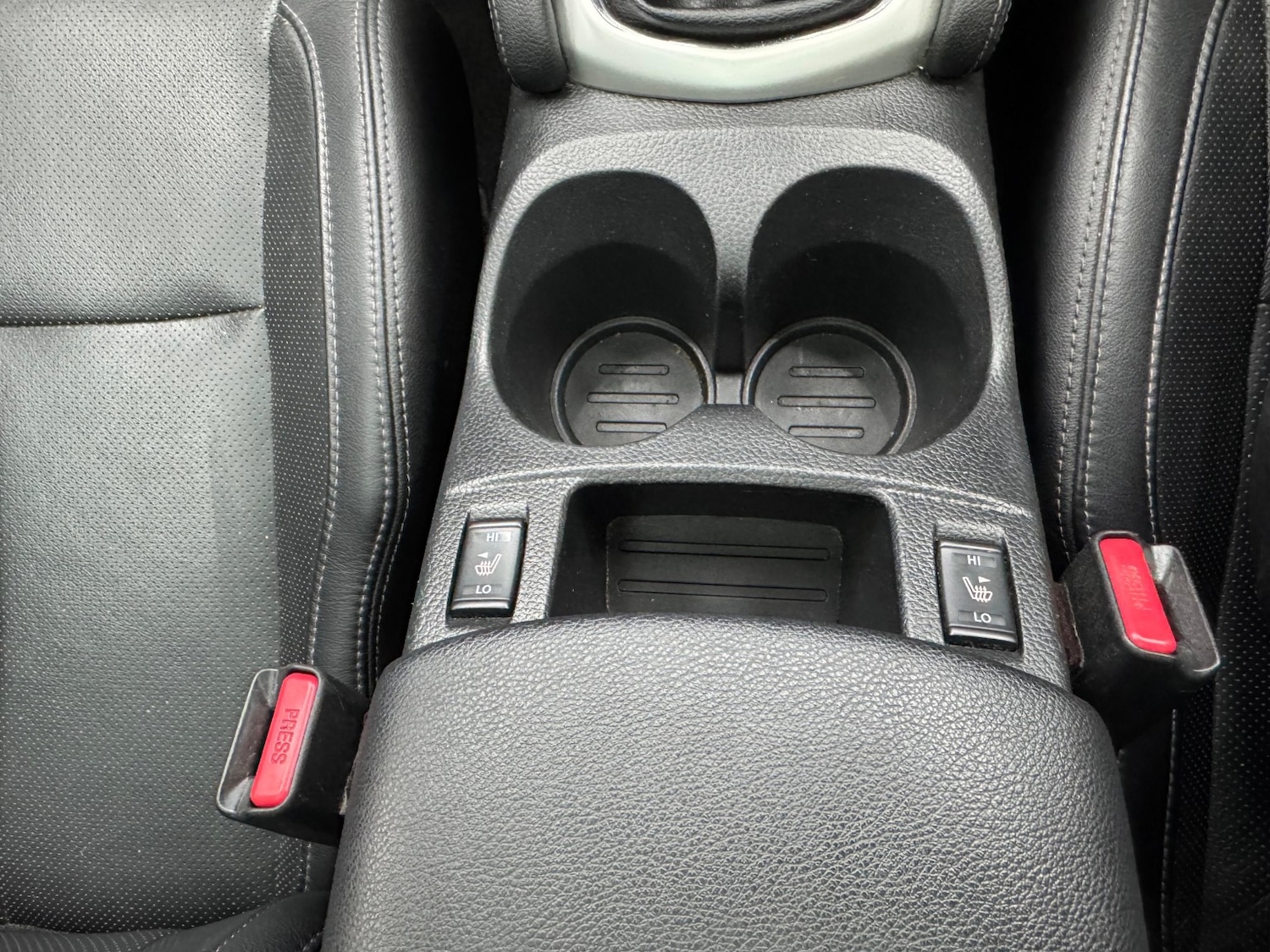 Used Nissan Qashqai 2014 for sale - 76142534: Photo 29