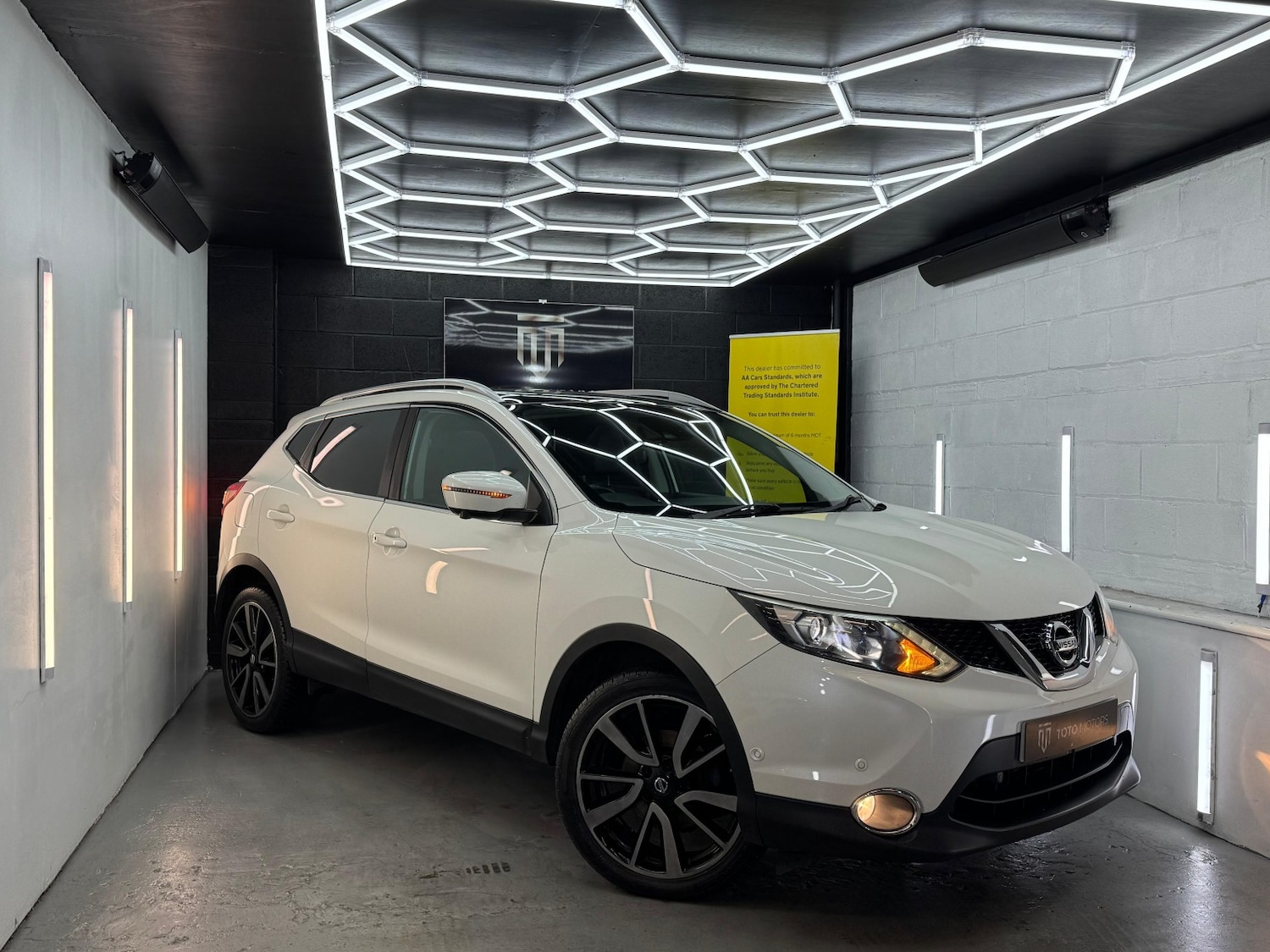 Used Nissan Qashqai 2014 for sale - 76142534: Photo 5