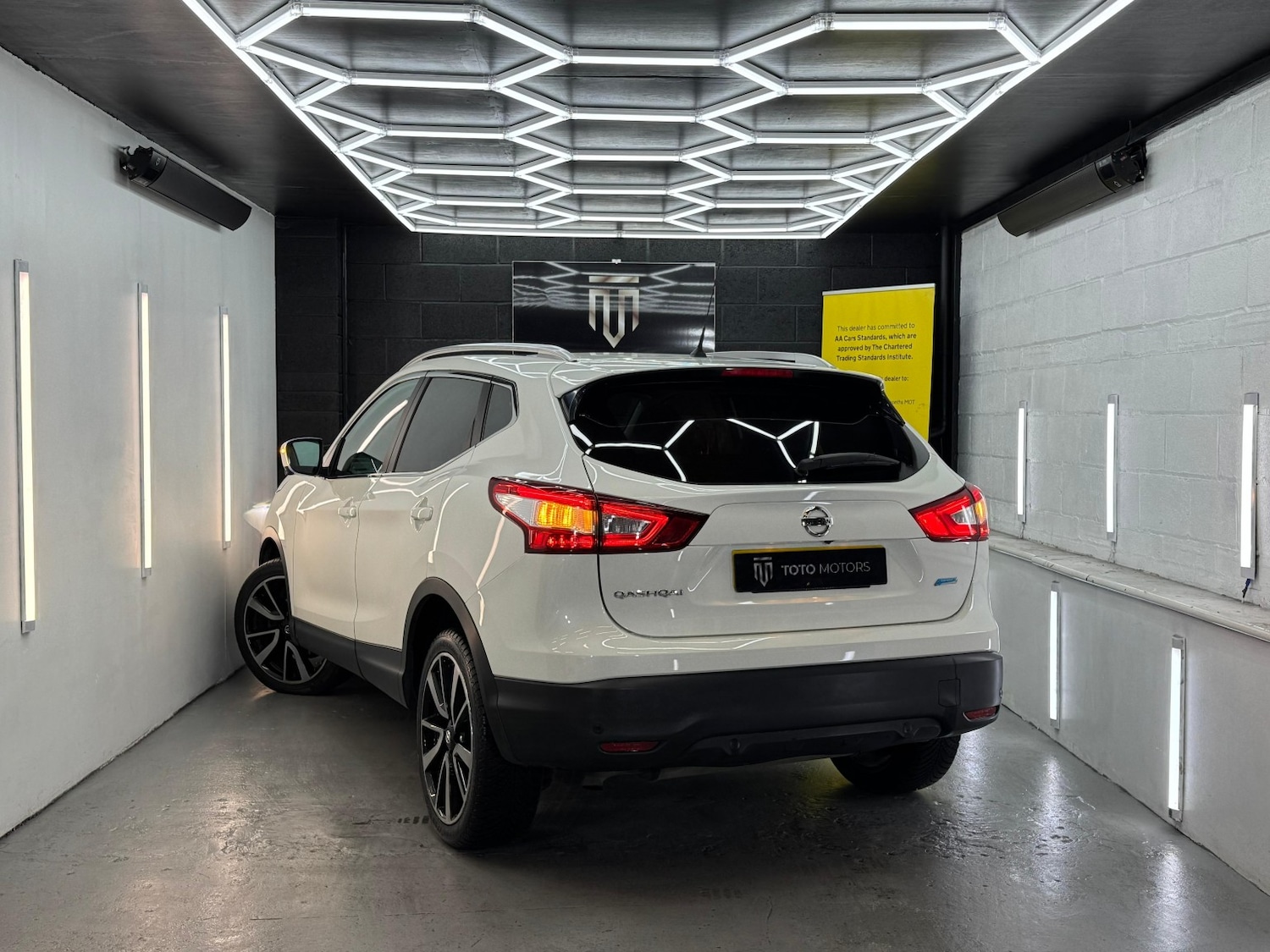 Used Nissan Qashqai 2014 for sale - 76142534: Photo 9
