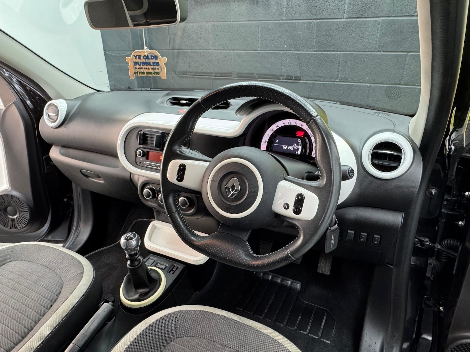 Used Renault Twingo 2015 for sale - 76751897: Photo 16