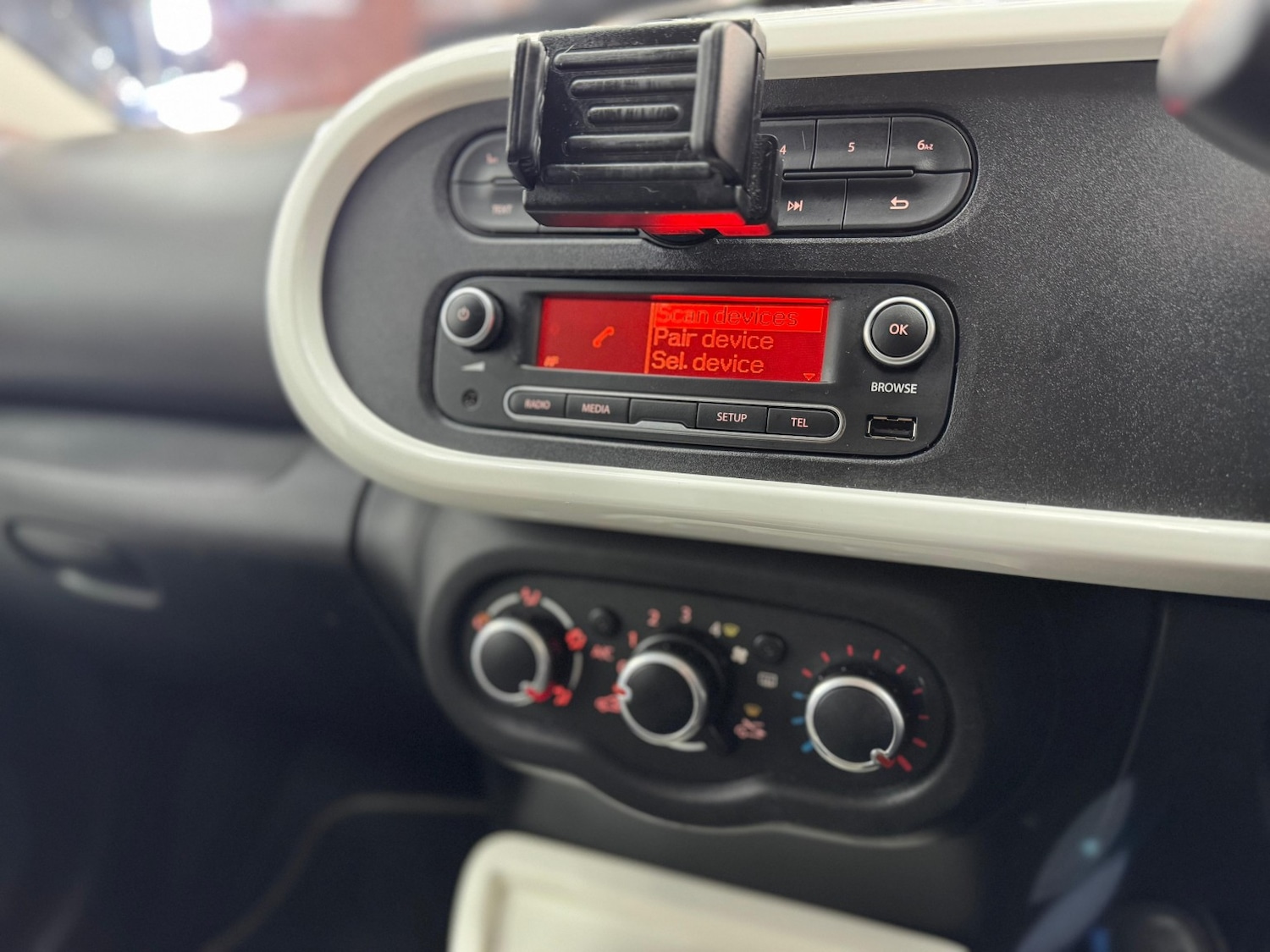 Used Renault Twingo 2015 for sale - 76751897: Photo 30