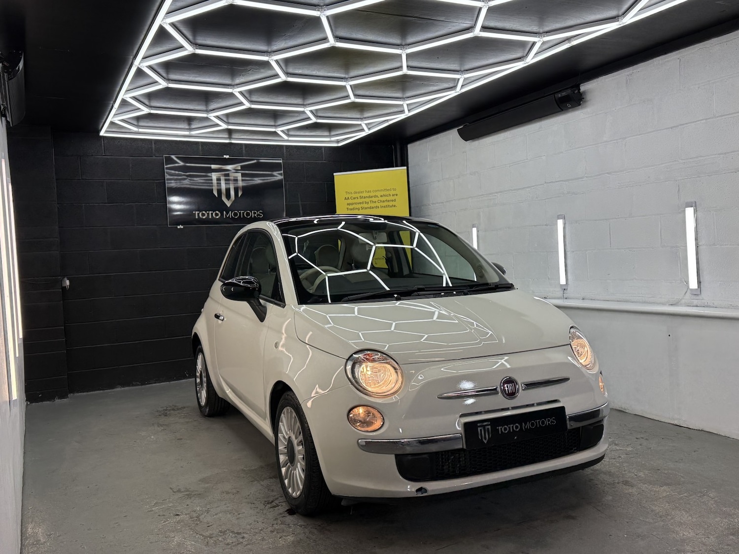 Used Fiat 500 2015 for sale - 77558493: Photo 4
