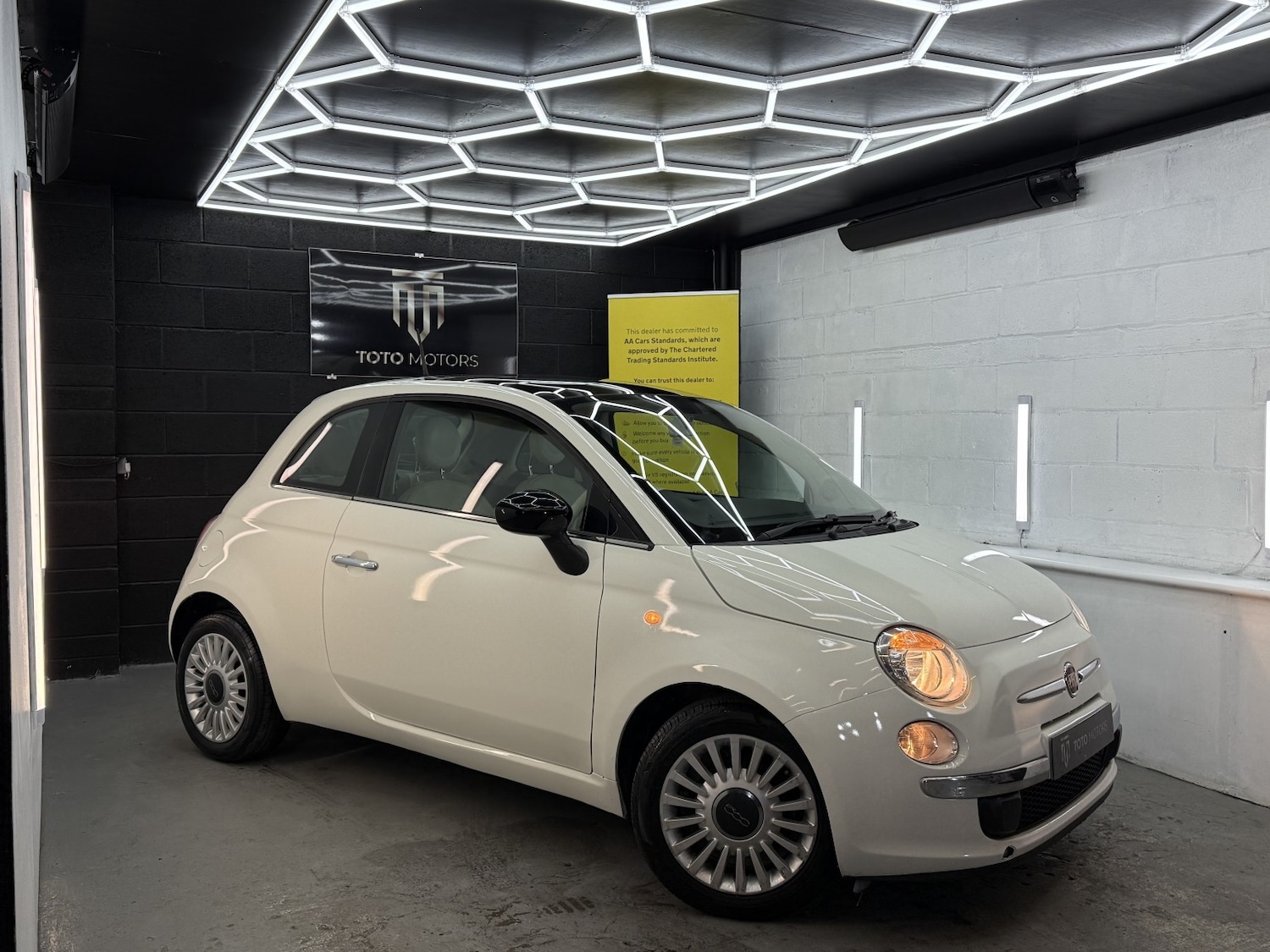 Used Fiat 500 2015 for sale - 77558493: Photo 9