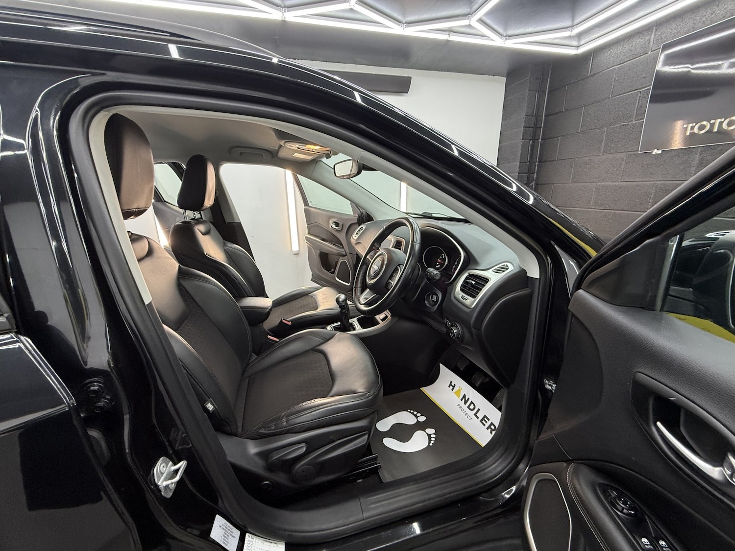 Used Jeep Compass 2018 for sale - 77310724: Photo 15