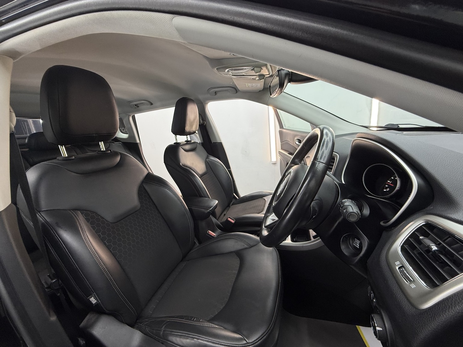 Used Jeep Compass 2018 for sale - 77310724: Photo 21