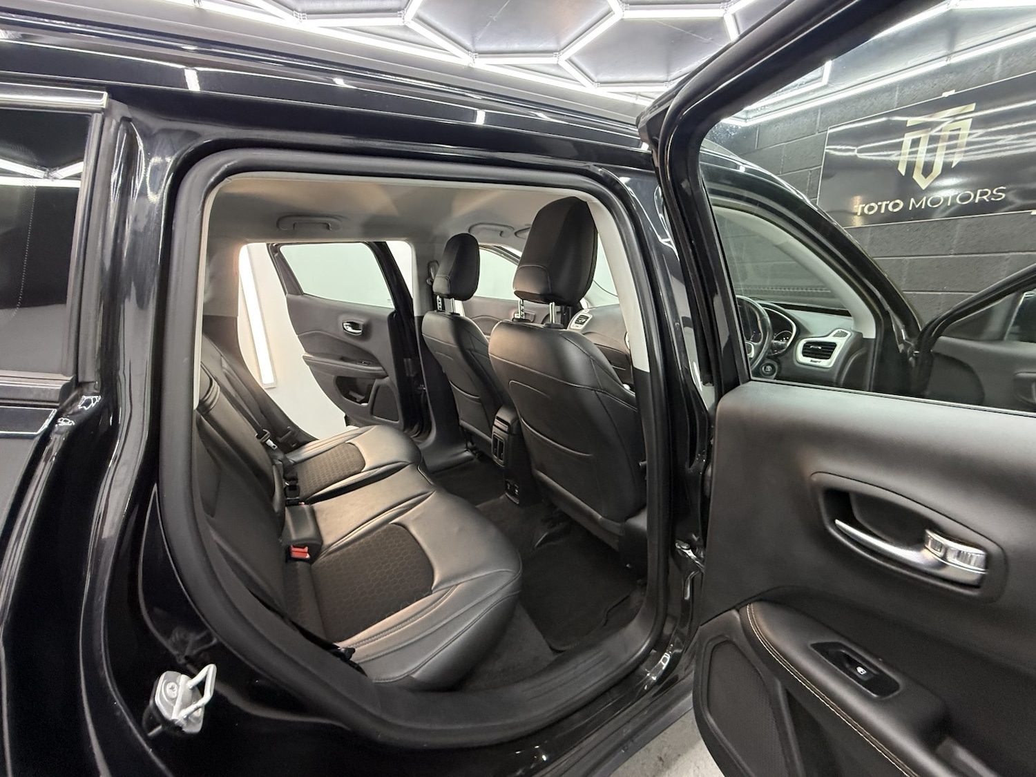 Used Jeep Compass 2018 for sale - 77310724: Photo 23