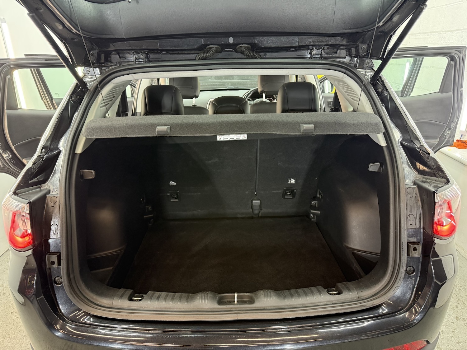 Used Jeep Compass 2018 for sale - 77310724: Photo 27