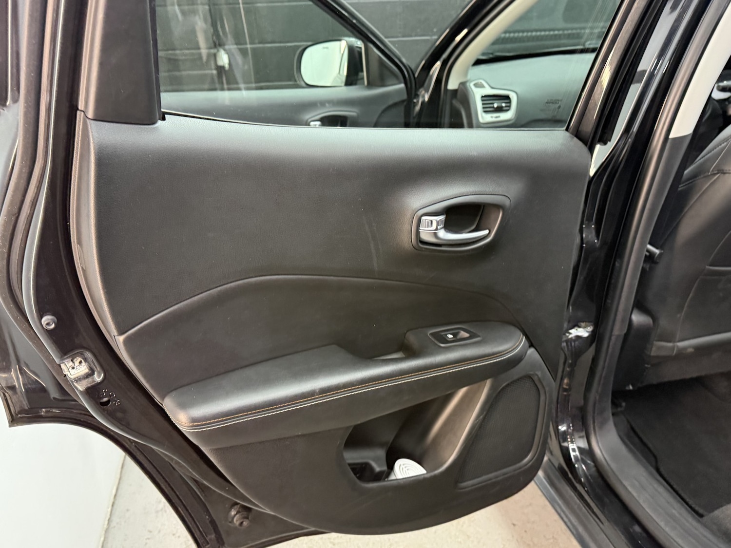 Used Jeep Compass 2018 for sale - 77310724: Photo 29