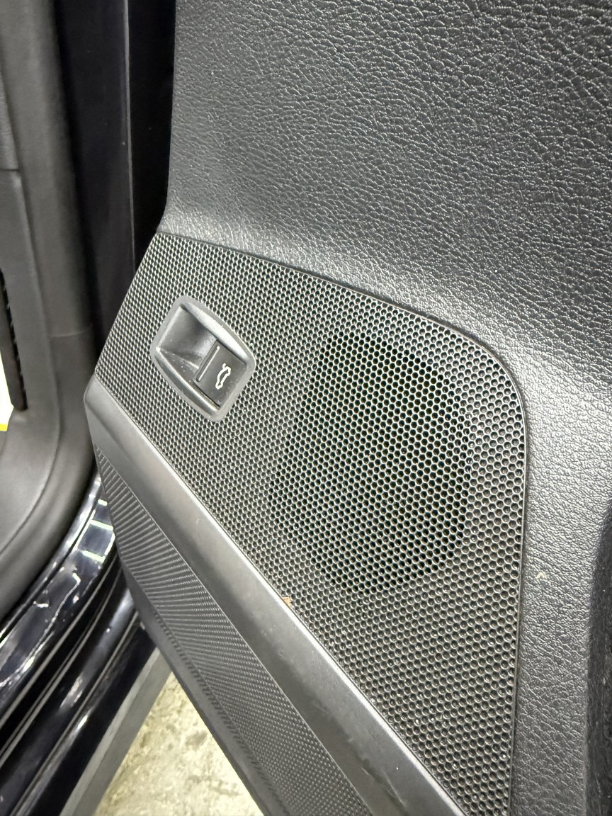 Used Volkswagen Passat 2013 for sale - 77241861: Photo 21