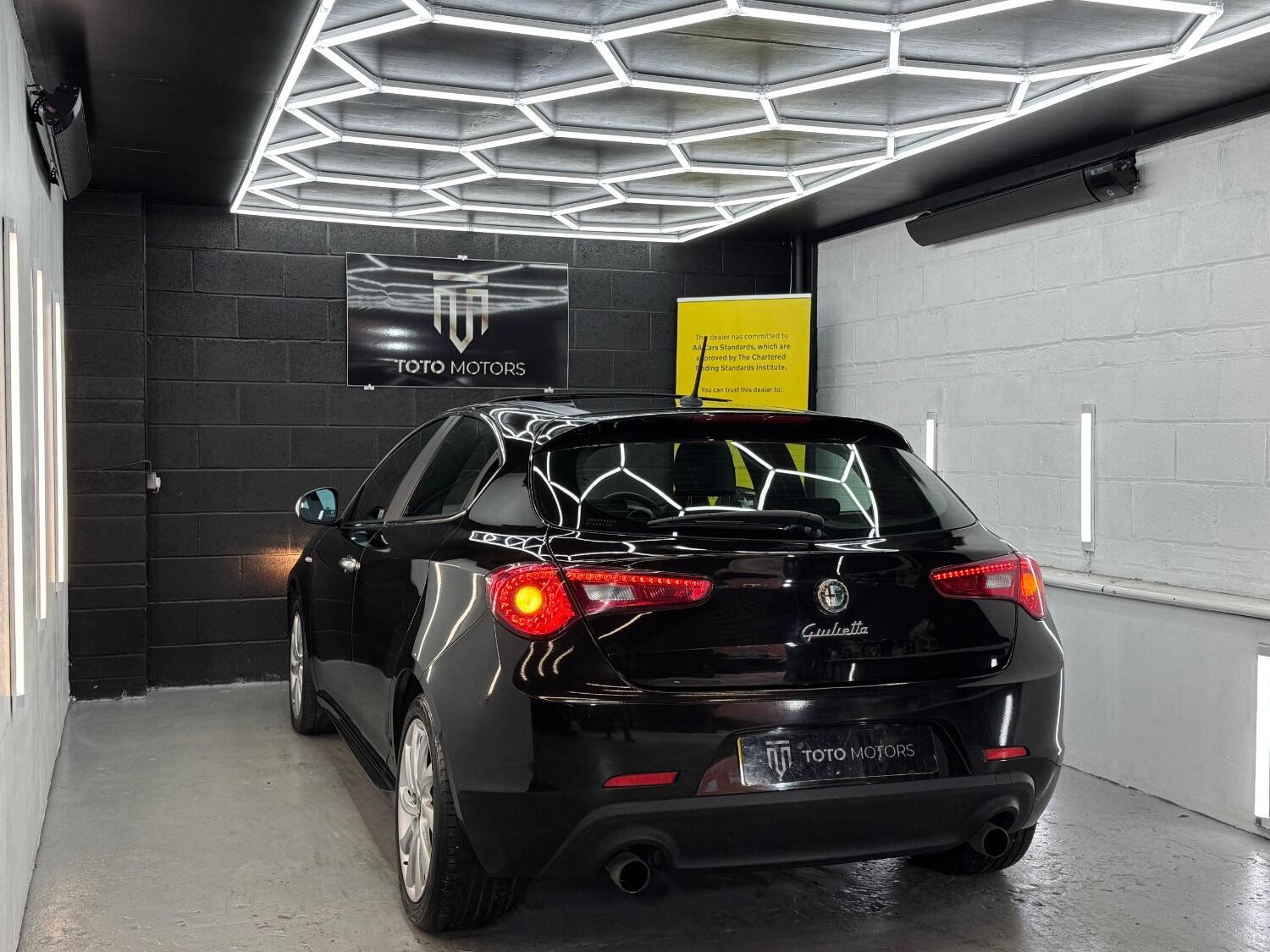 Used Alfa Romeo Giulietta 2012 for sale - 76198511: Photo 12