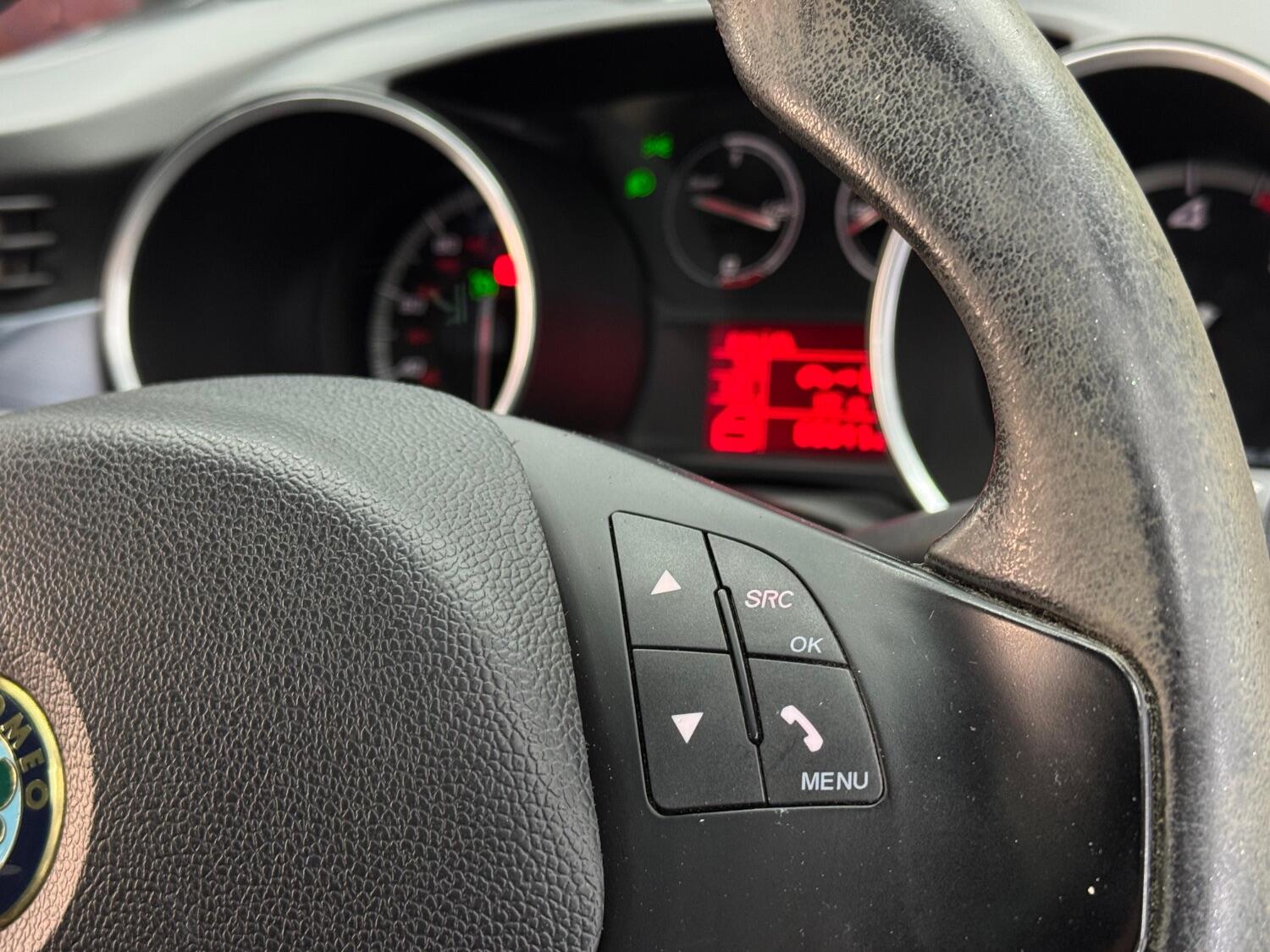 Used Alfa Romeo Giulietta 2012 for sale - 76198511: Photo 22