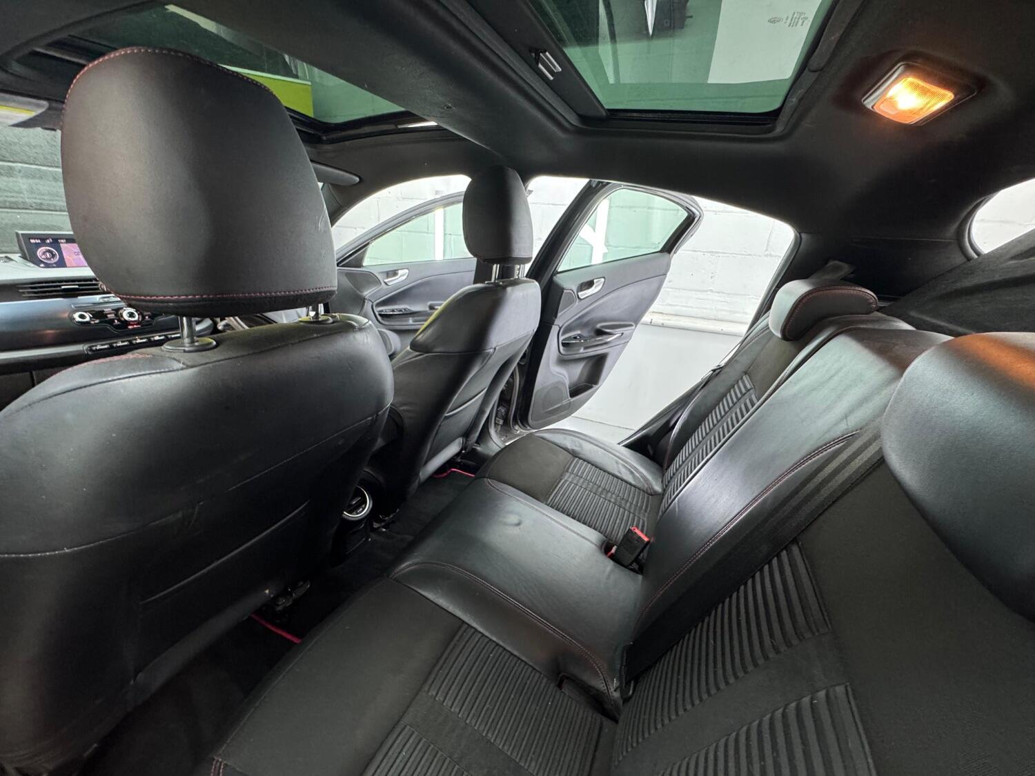 Used Alfa Romeo Giulietta 2012 for sale - 76198511: Photo 41