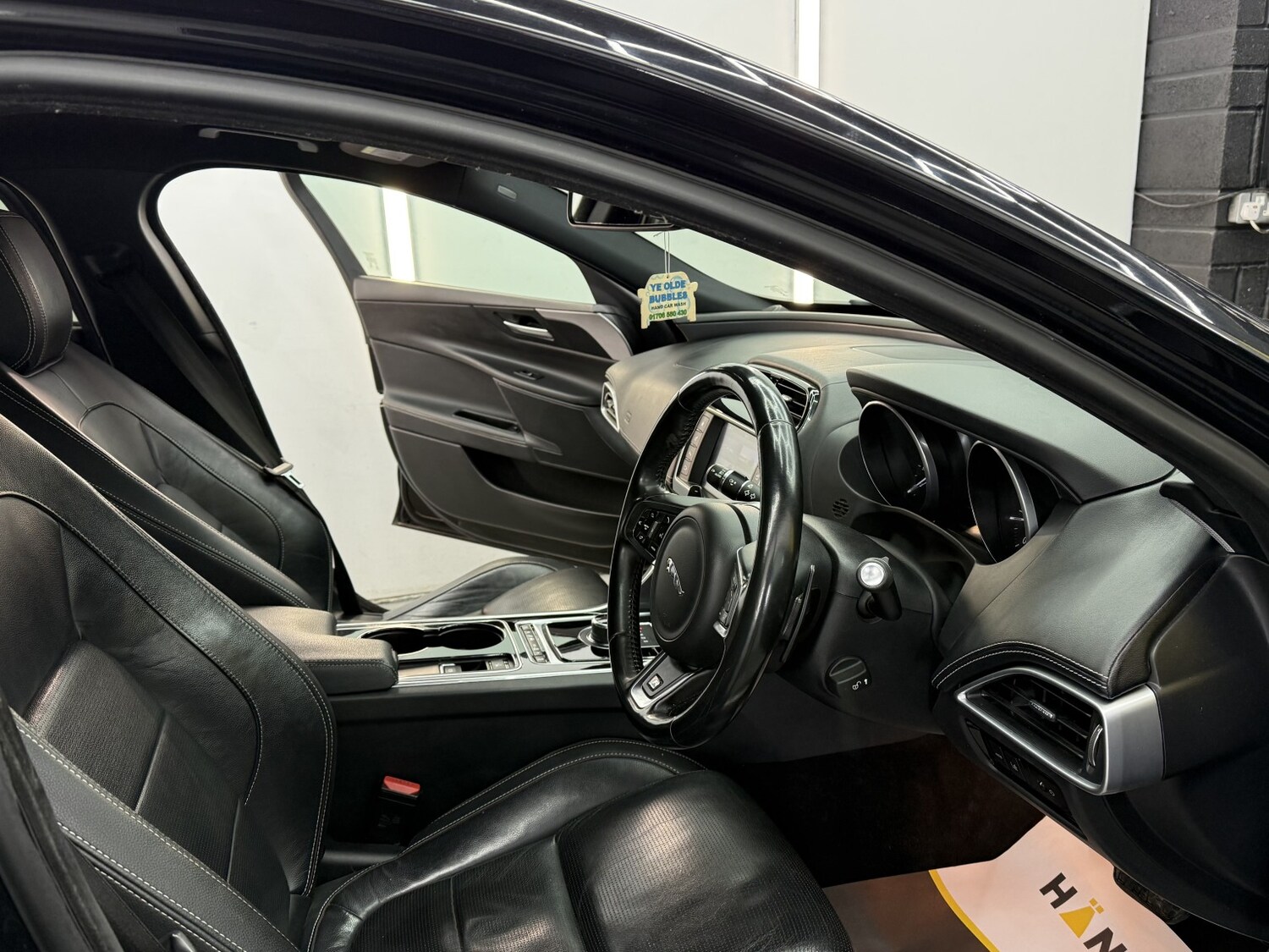 Used Jaguar XE 2017 for sale - 77562545: Photo 16