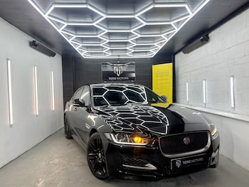 Used Jaguar XE 2017 for sale - 77562545: Photo