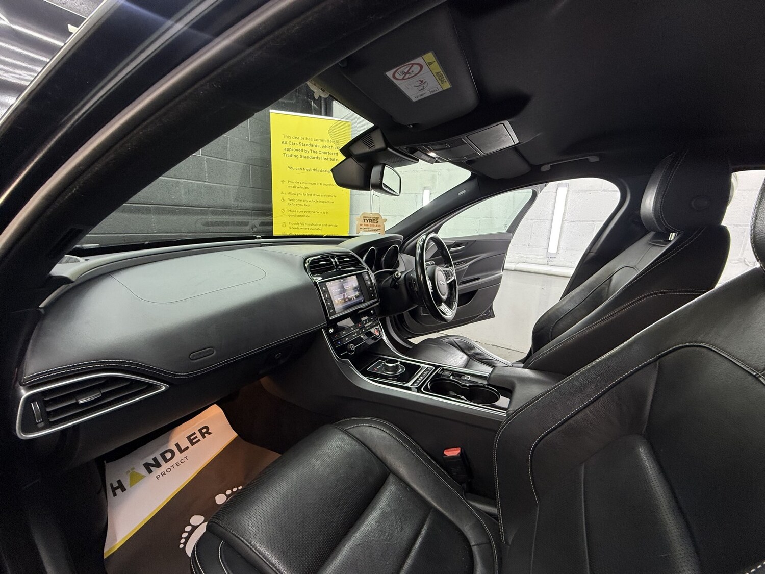 Used Jaguar XE 2017 for sale - 77562545: Photo 33