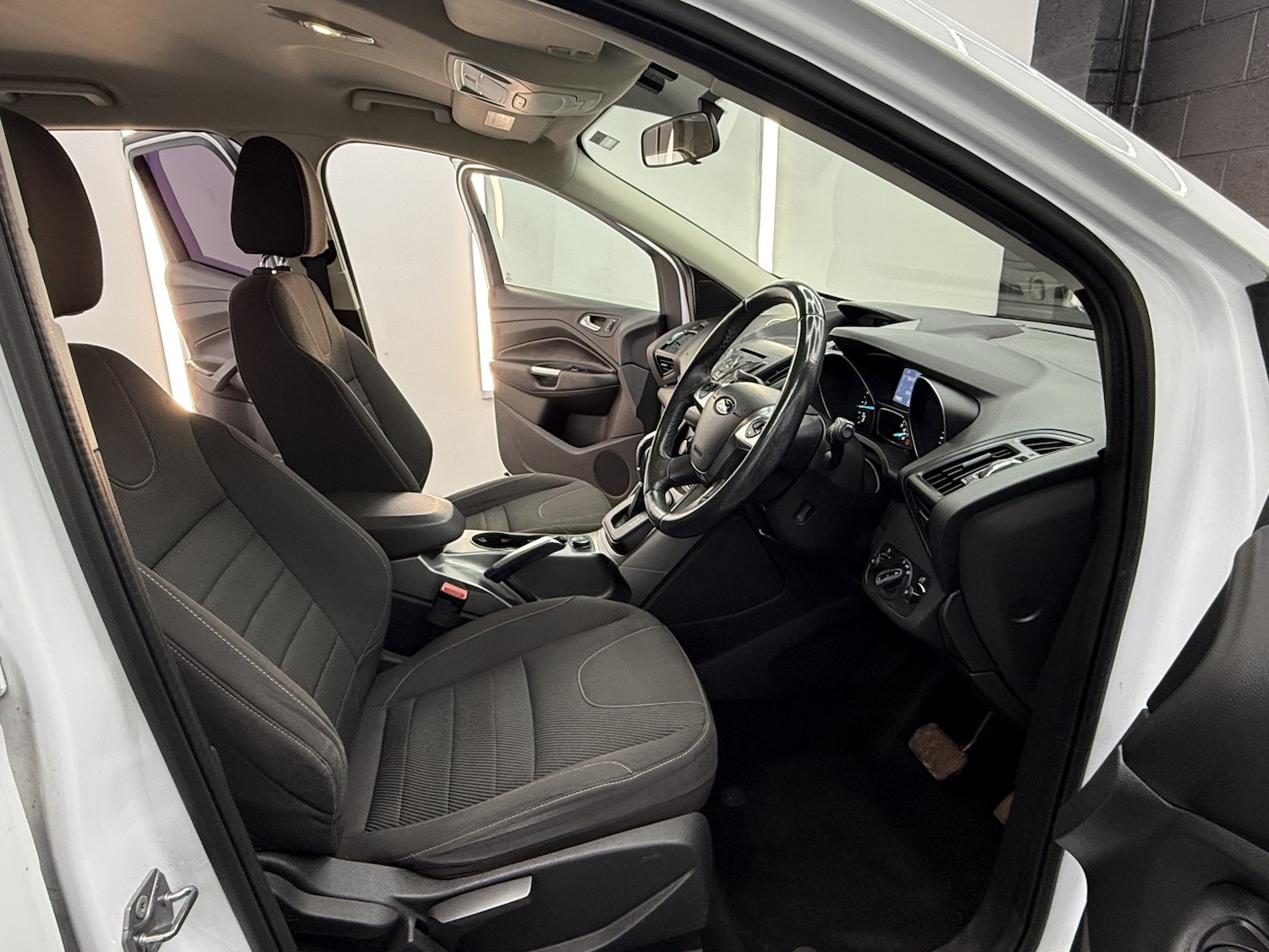 Used Ford Kuga 2014 for sale - 76643443: Photo 23