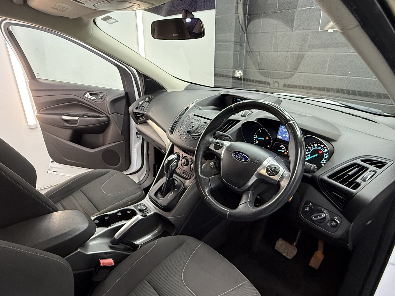 Used Ford Kuga 2014 for sale - 76643443: Photo 26