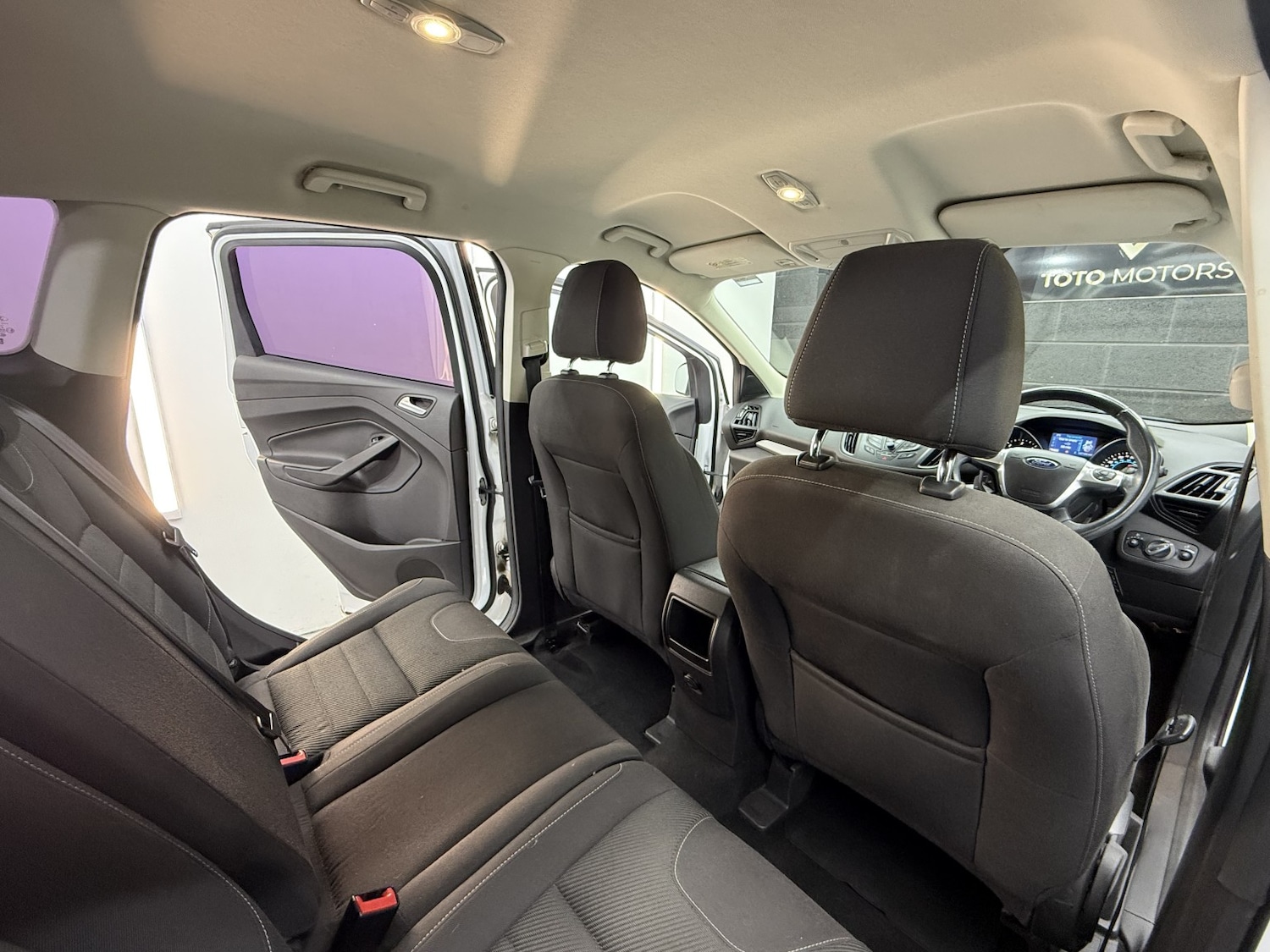 Used Ford Kuga 2014 for sale - 76643443: Photo 37