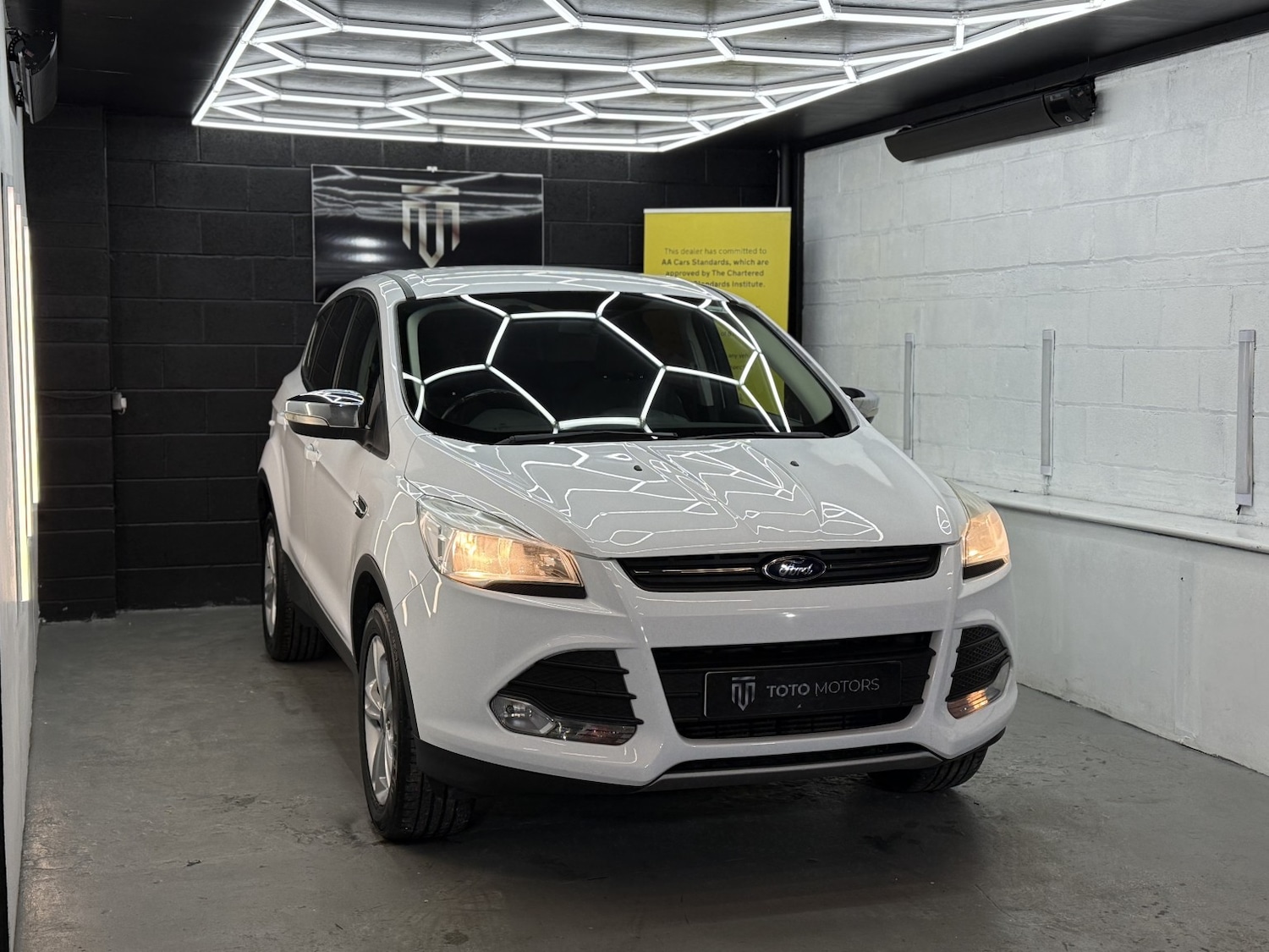 Used Ford Kuga 2014 for sale - 76643443: Photo 5