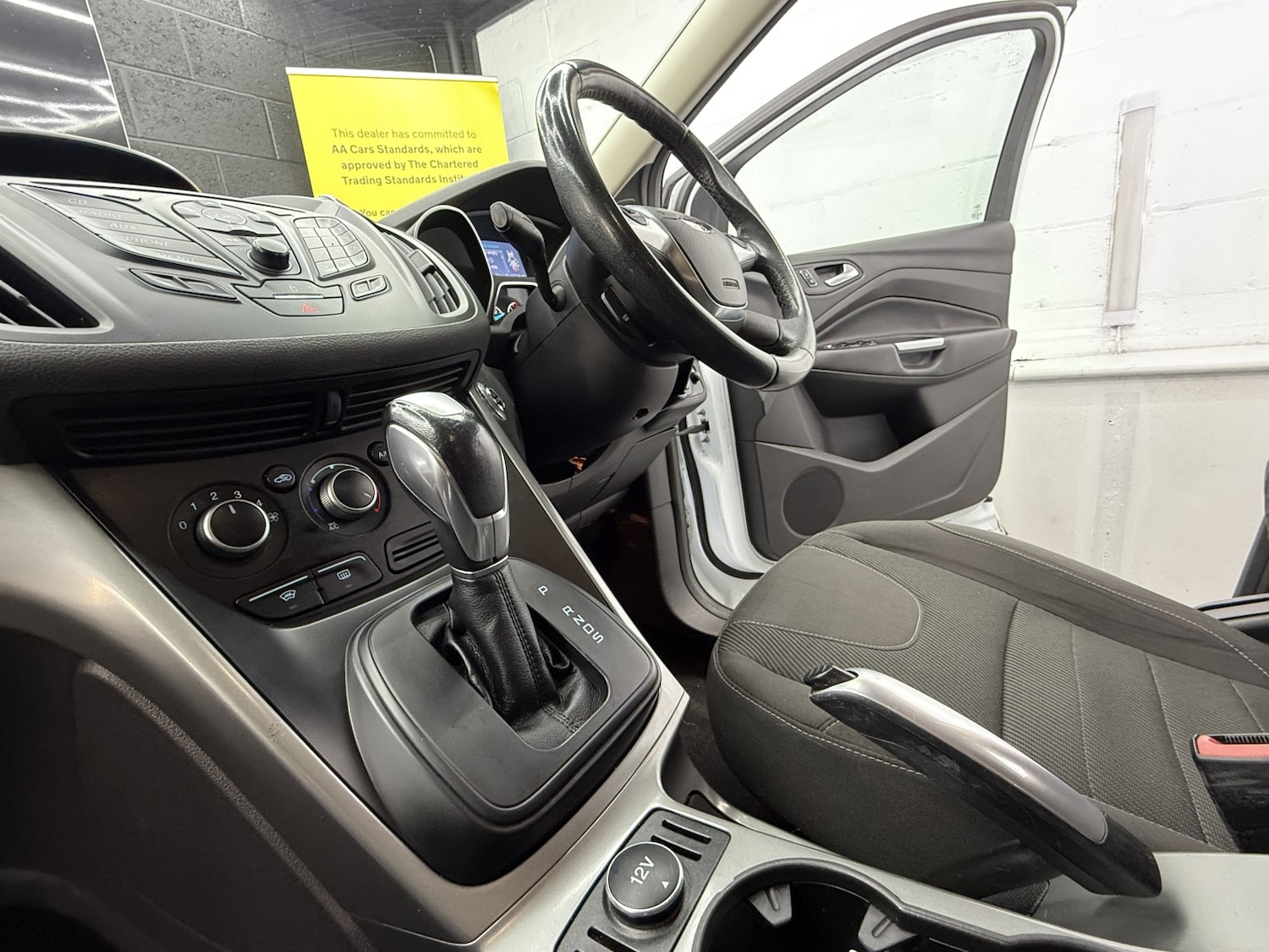 Used Ford Kuga 2014 for sale - 76643443: Photo 50