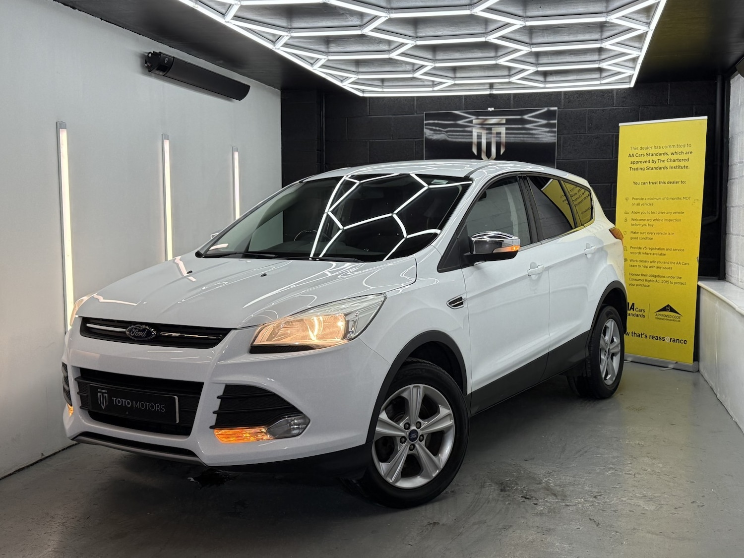 Used Ford Kuga 2014 for sale - 76643443: Photo 6