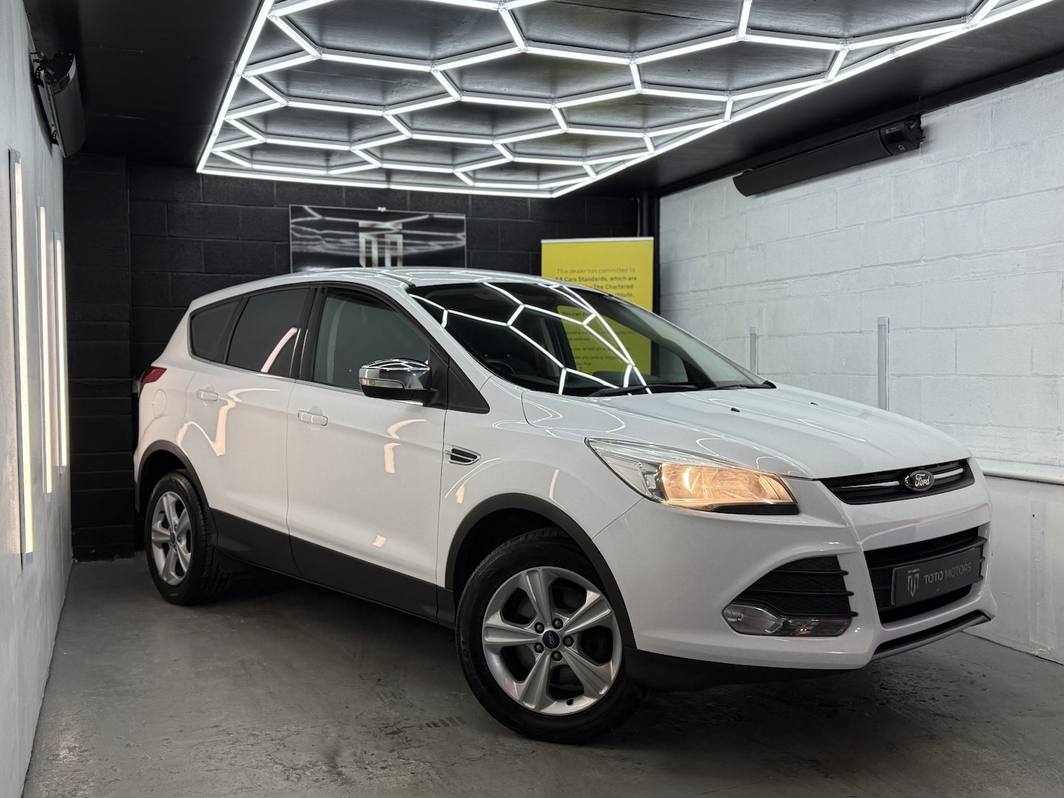 Used Ford Kuga 2014 for sale - 76643443: Photo 9
