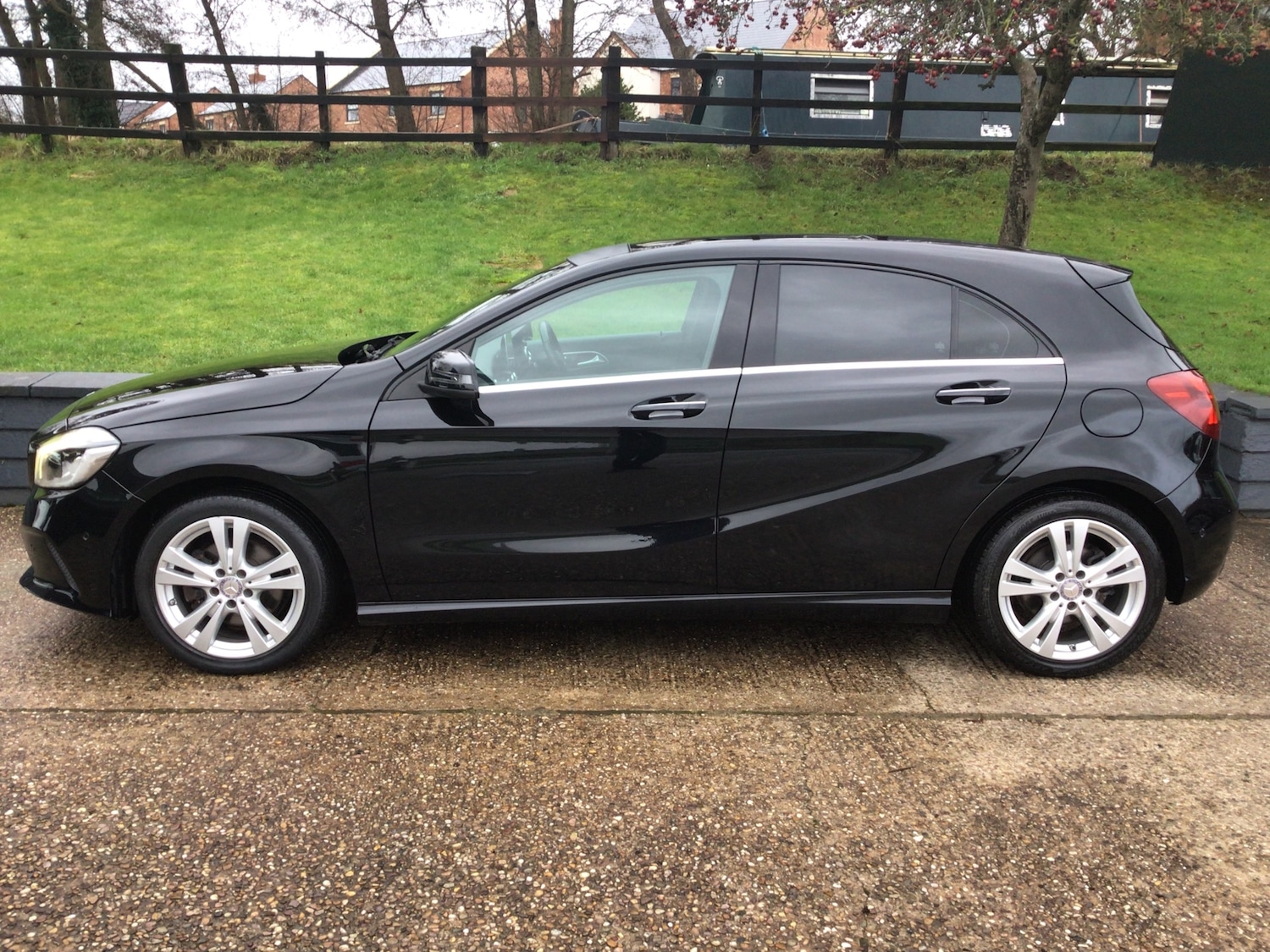 Used Mercedes-Benz A-Class 2015 for sale - 77296788: Photo 6